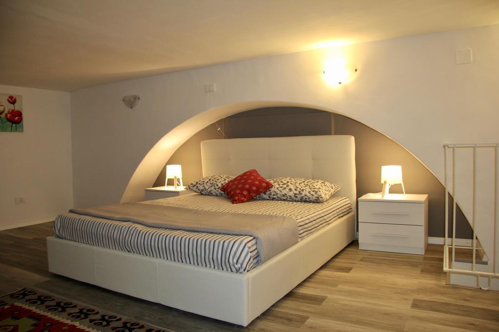 Vittoria Apartment 卡塔尼亚 外观 照片